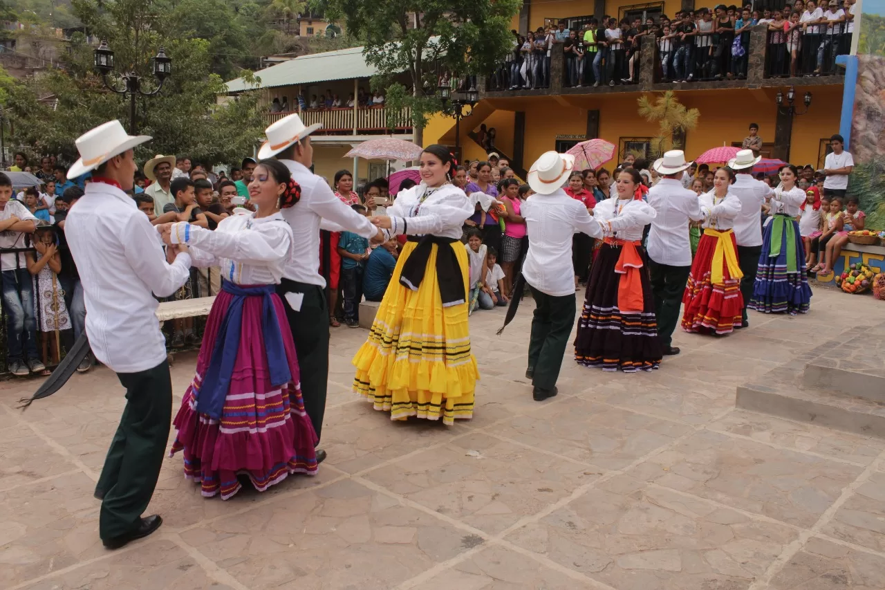 Punta - Honduras-image